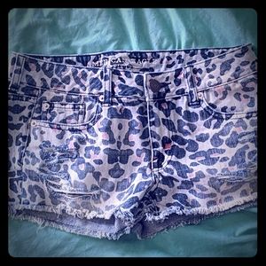 Leopard print jean shorts
